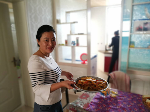 帮着一起做饭 帮着一起做饭