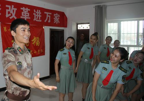 音乐快板《团场综合配套改革谱新篇》