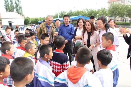 十师北屯市组队学习考察四师可克达拉市民族团结进步创建工作 (2)