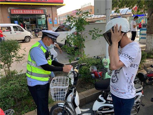 第十师交警部门集中开展摩托车、电动车交通安全专项整治行动 1