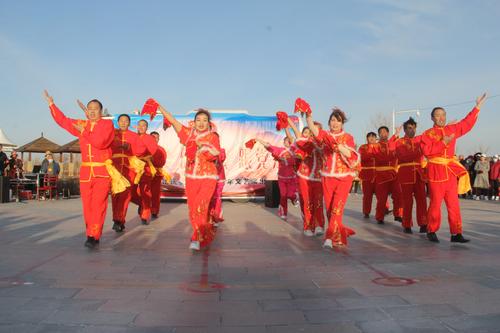 新疆舞蹈《欣欣向荣》