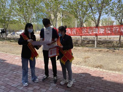 一八四团司法所开展政法队伍教育整顿 “我为群众办实事”主题法治宣传活动2