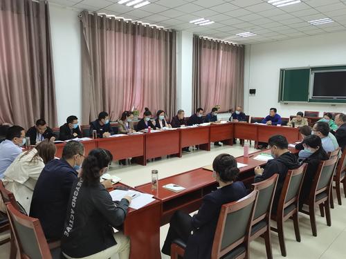 党支部书记培训班分组讨论