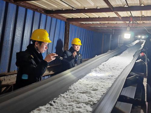 夜间检查 夜间检查