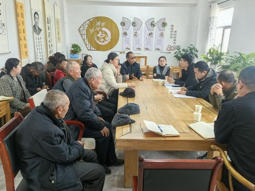 188团星海社区开展“三联三问三解”座谈会