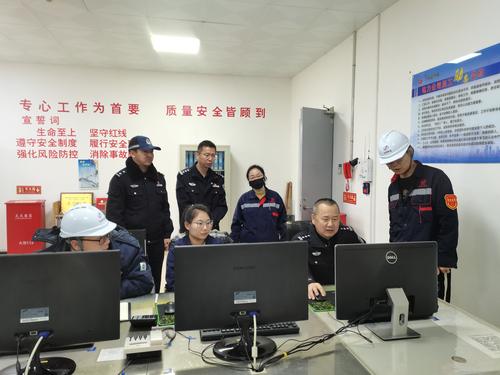 蓝信图片_088080a00210ebcacd0b