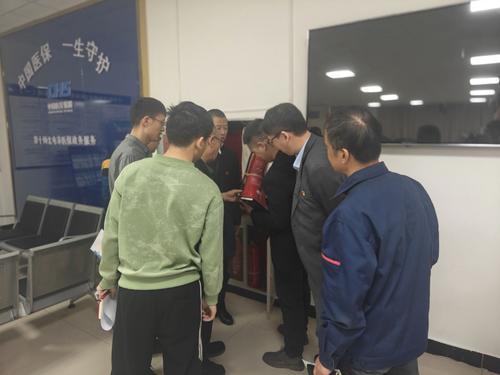 检查消防设备