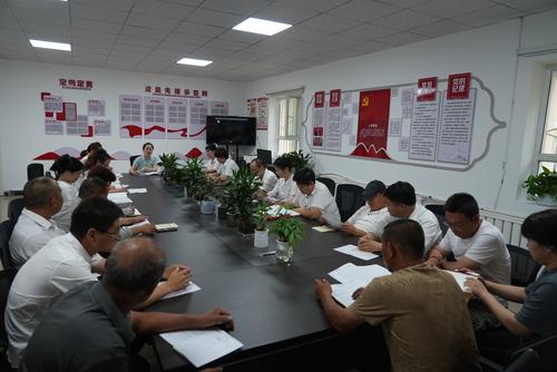 集中学习。谢国庆摄