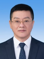 董鹏翔