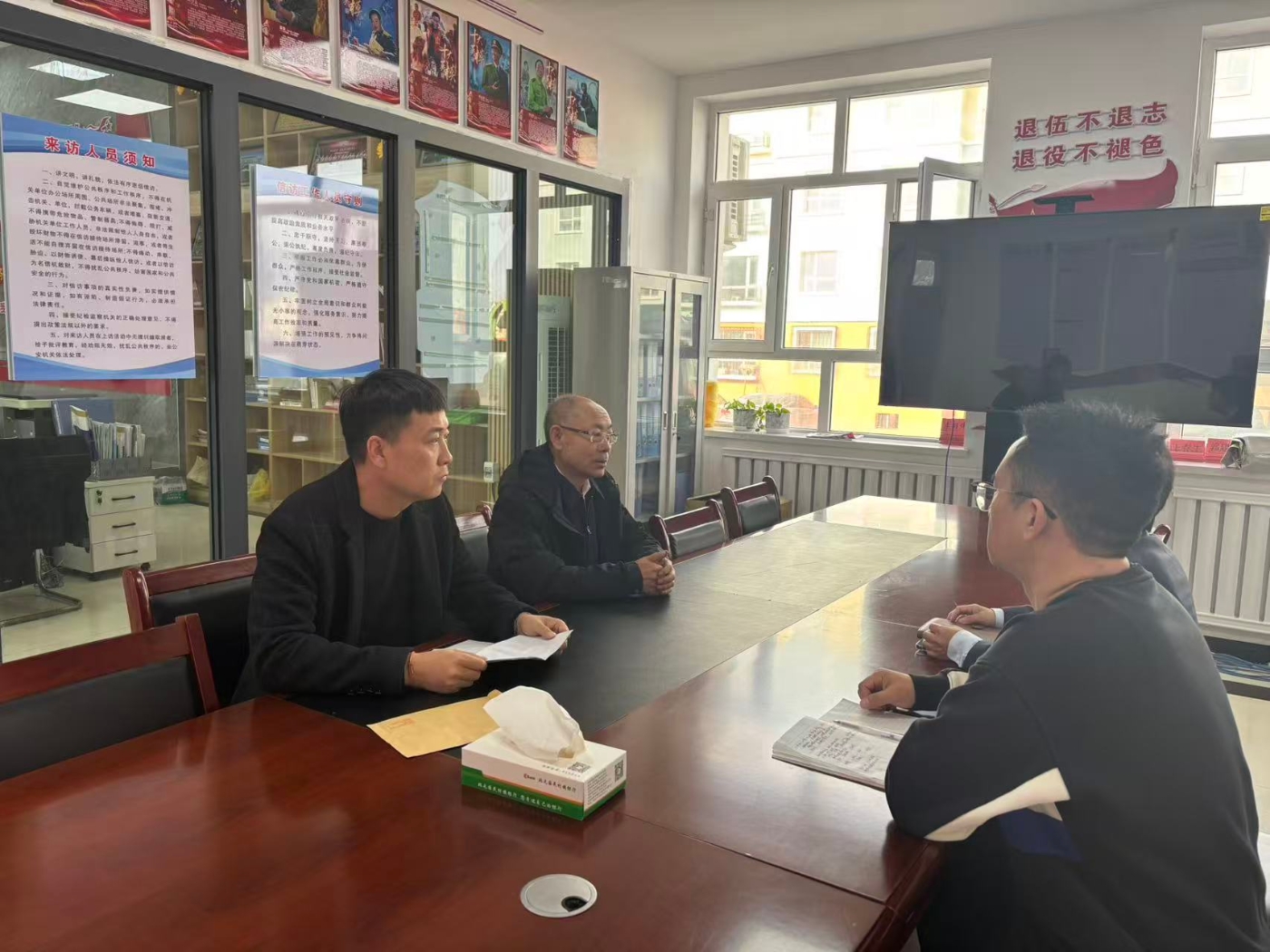 领导干部再次前往各团场社保所,开展“回头看”专项行动 领导干部再次前往各团场社保所,开展“回头看”专项行动