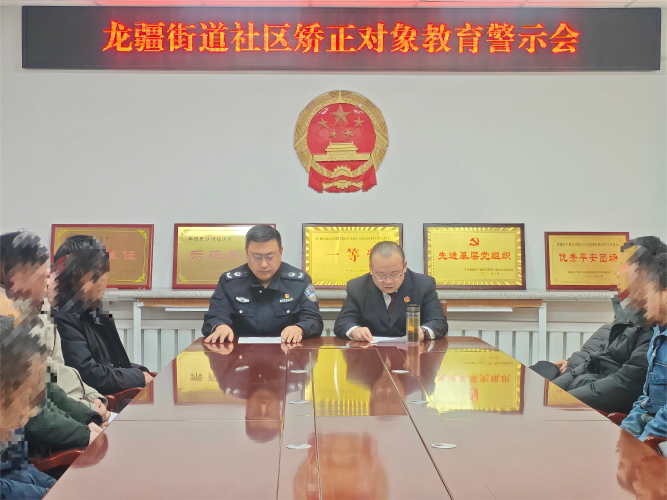 b2afc9eb4bcfeb3160b955a17c2ae9a1(1) b2afc9eb4bcfeb3160b955a17c2ae9a1(1)