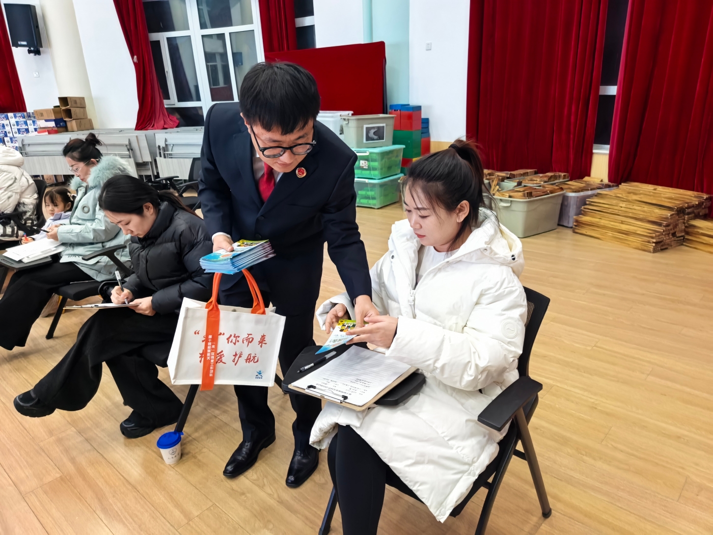 _cgi-bin_mmwebwx-bin_webwxgetmsgimg__&MsgID=1294480312058317014&skey=@crypt_44a26bff_d8a83a9bad272