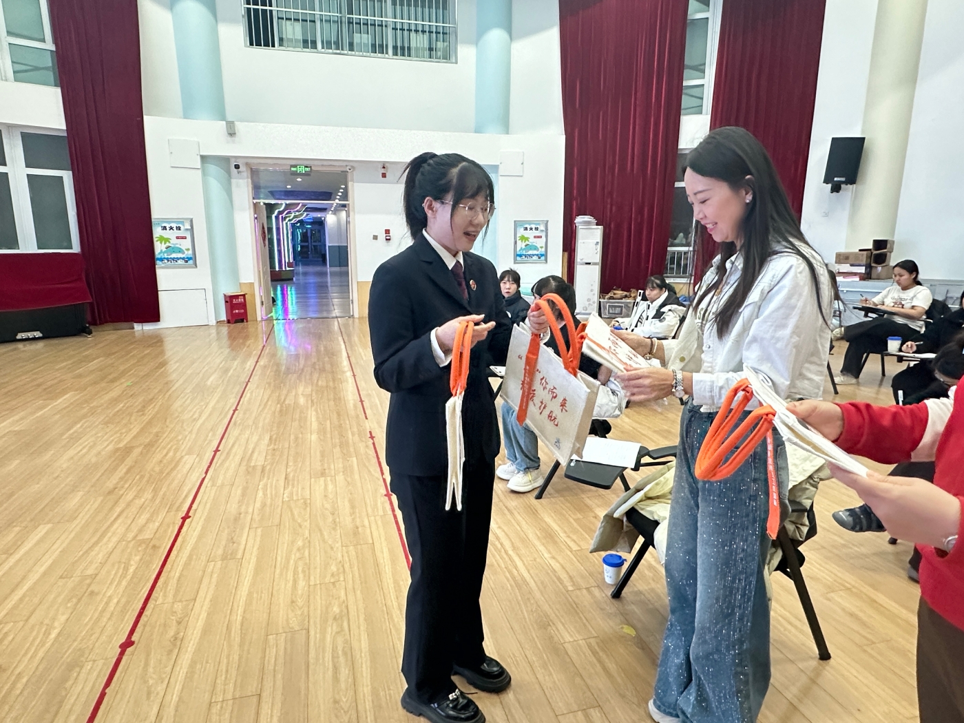 _cgi-bin_mmwebwx-bin_webwxgetmsgimg__&MsgID=960916651593800943&skey=@crypt_44a26bff_d8a83a9bad2721