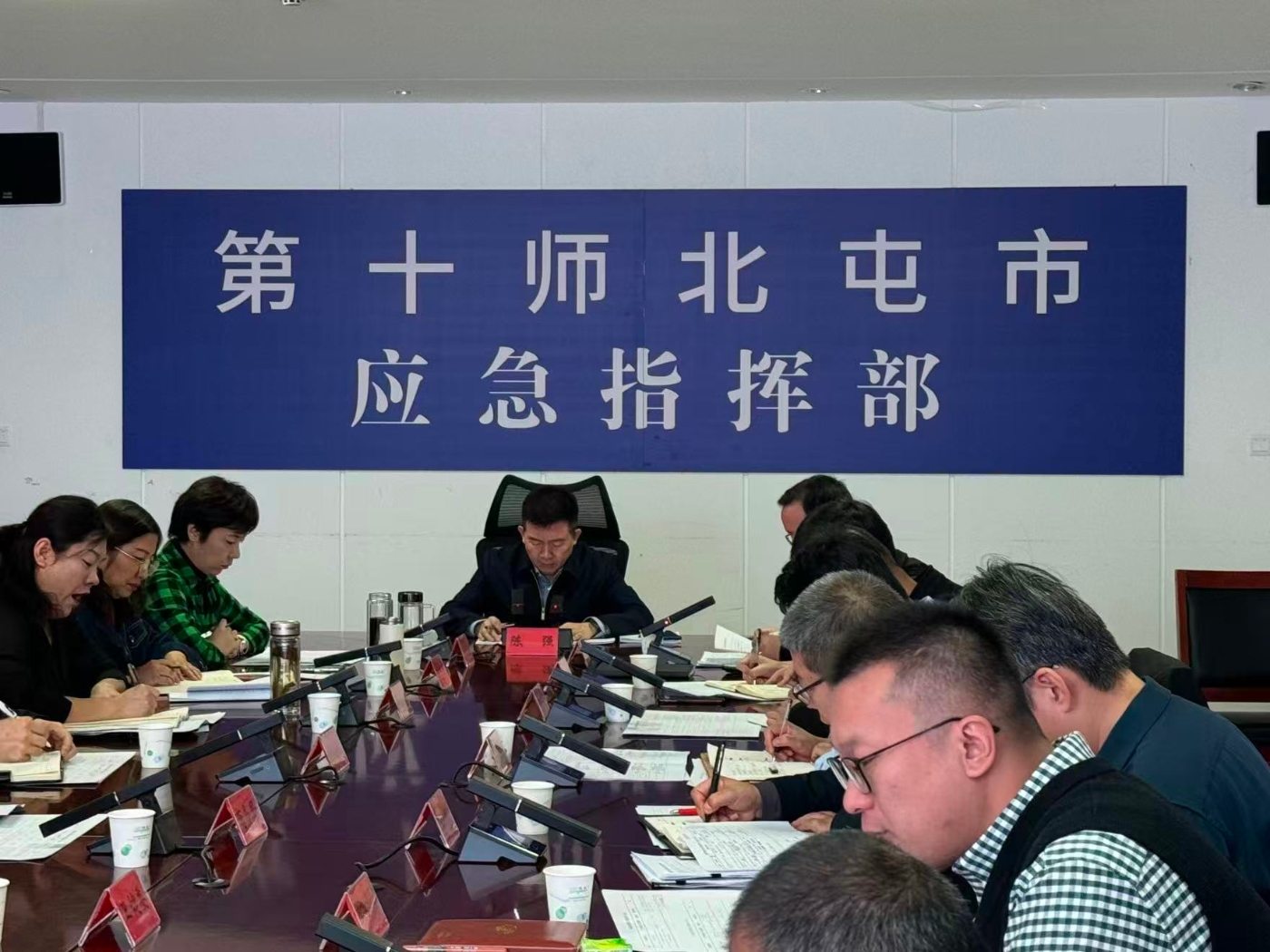 25e4698aa13c77eeddd115300a9391ec 25e4698aa13c77eeddd115300a9391ec