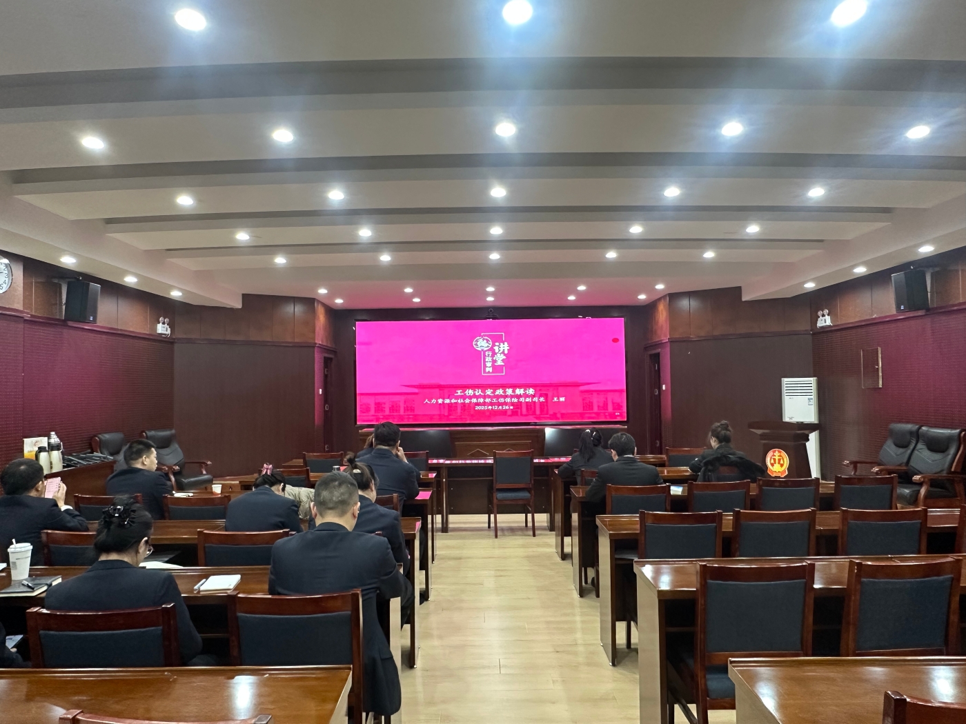 dc67e15aace56bb4123518c63dcbdf86