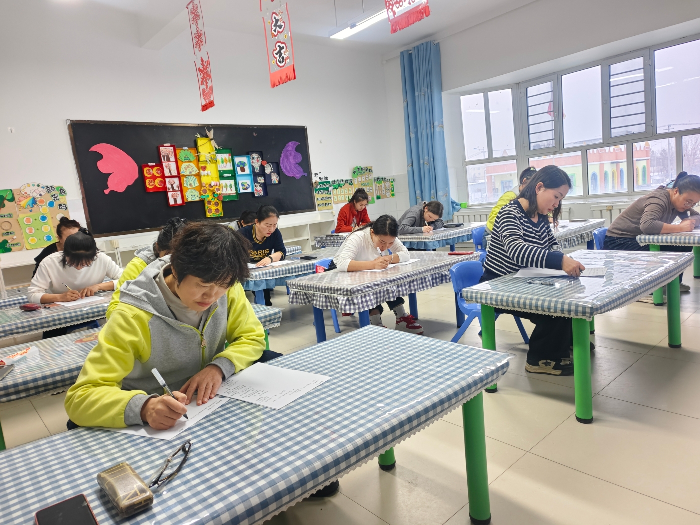 理论竞赛。孟凡霞摄