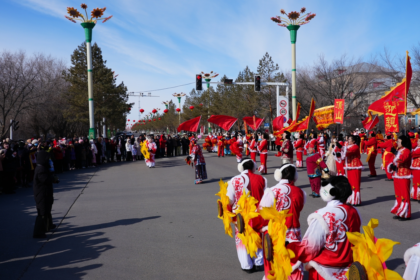 社火展演。谢国庆摄
