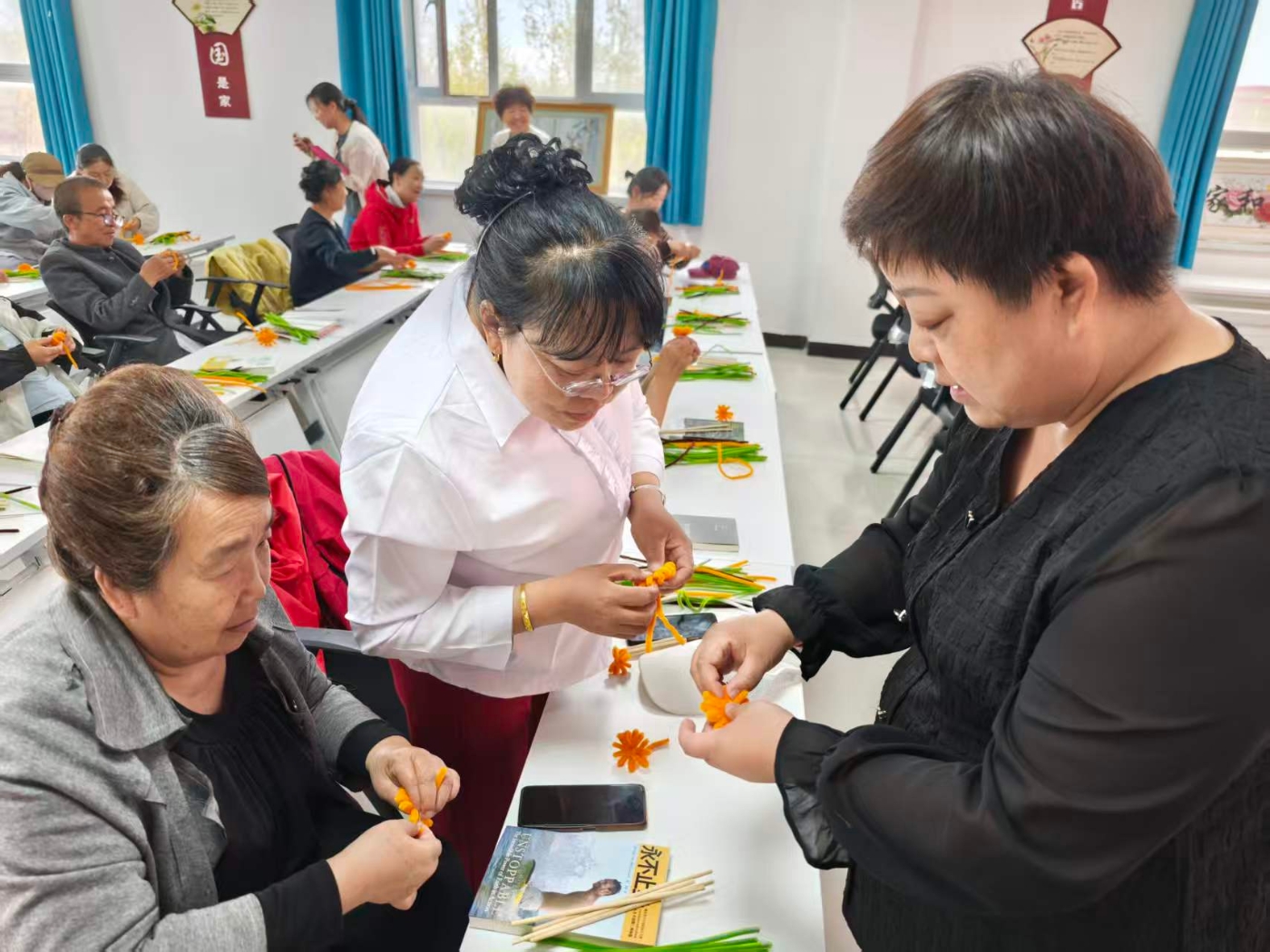 参加一次文化活动。赵伟红摄