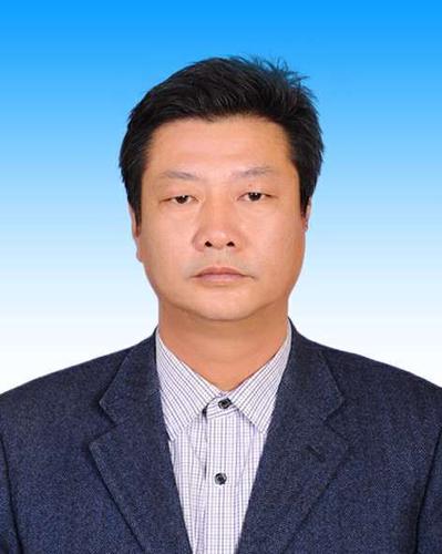 严格